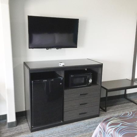 Americas Best Value Inn & Suites Mont Belvieu Houston Eldon Exterior photo