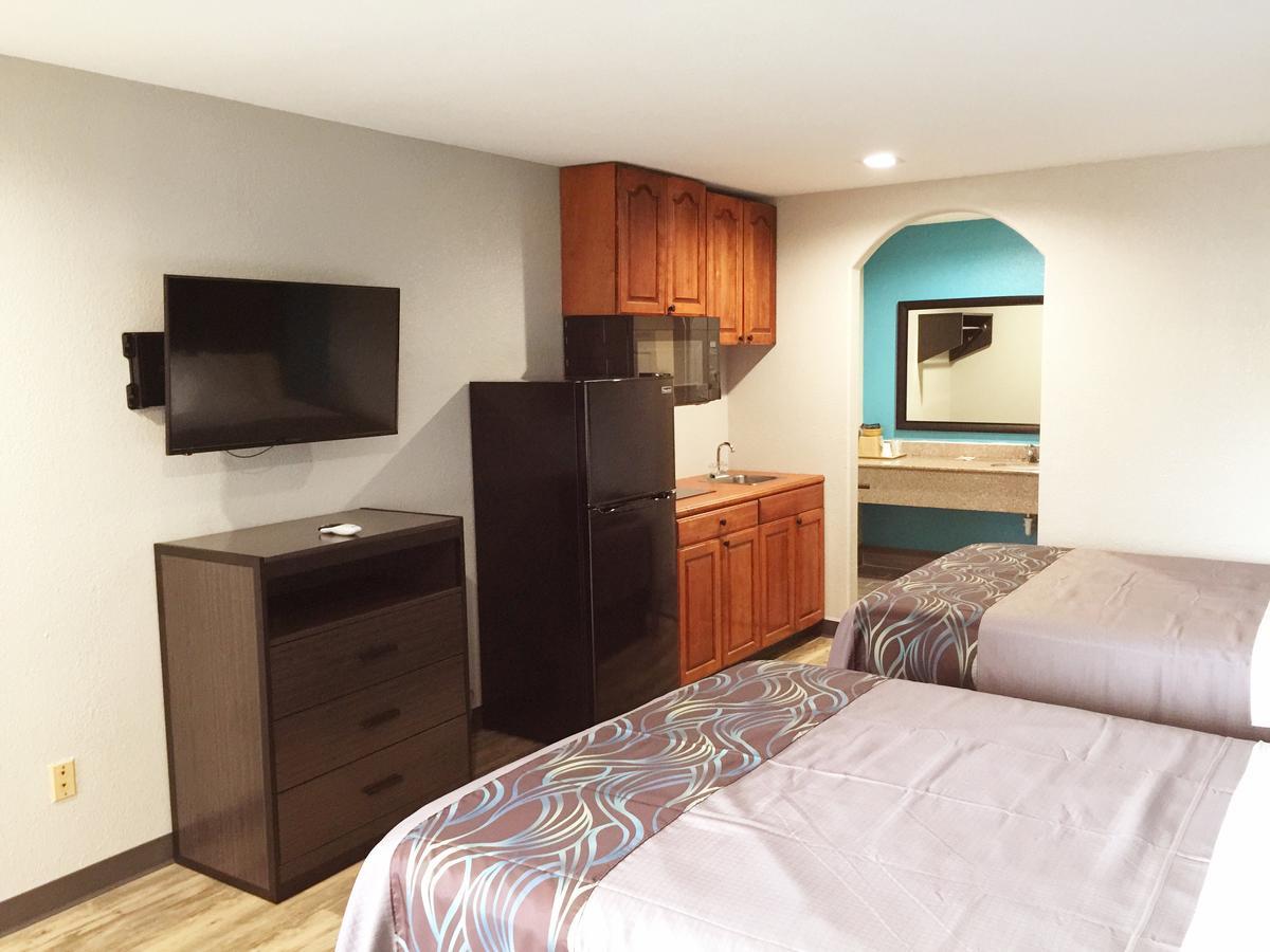 Americas Best Value Inn & Suites Mont Belvieu Houston Eldon Exterior photo